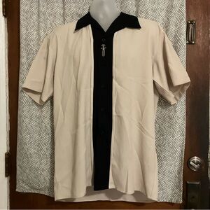 calfornia studios vintage size large button up